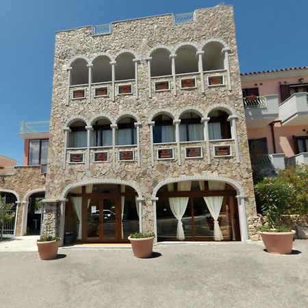 Albergo Residenziale Gli Ontani Cala Liberotto Exterior photo